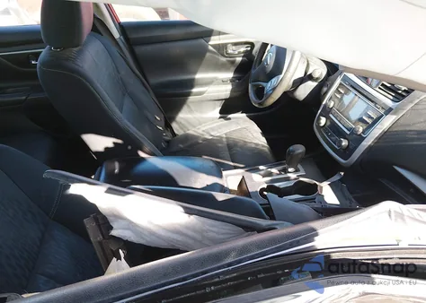 2017 Nissan Altima 2.5 Sv z USA, uszkodzony, nr VIN 1N4AL3AP9HC242570